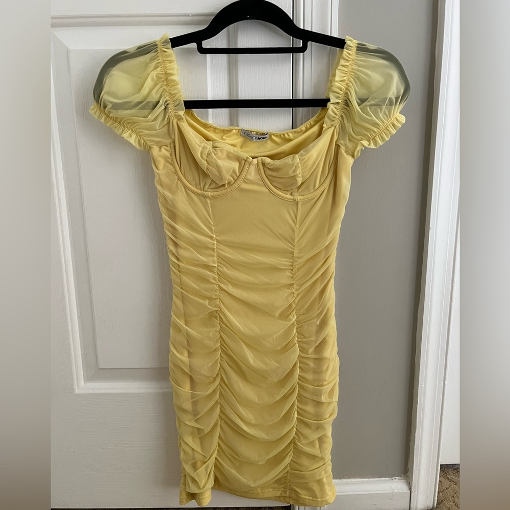 Fashion Nova - yellow body dress